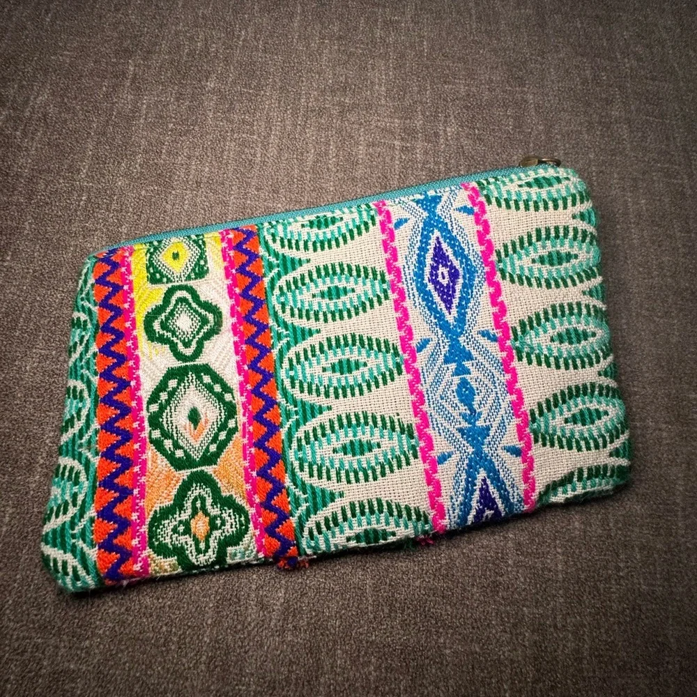 Wristlet Beaded Hobo bag/clutch - Picture 6 of 7
